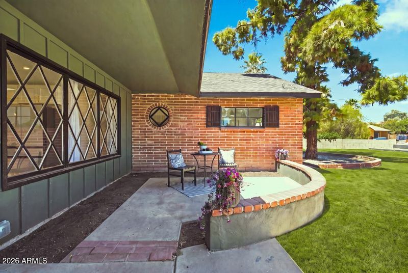 2528 N 48th Pl N, Phoenix, AZ 85008