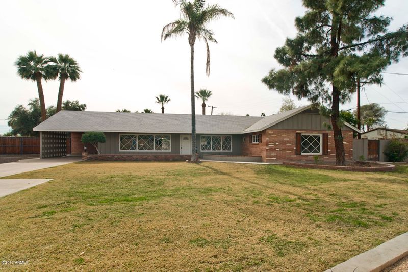 2528 N 48th Pl, Phoenix, AZ 85008