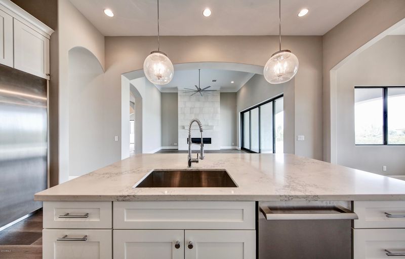2528 N 90th St, Mesa, AZ 85207