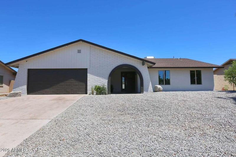 2528 Sweetwater Ave, Phoenix, AZ 85029
