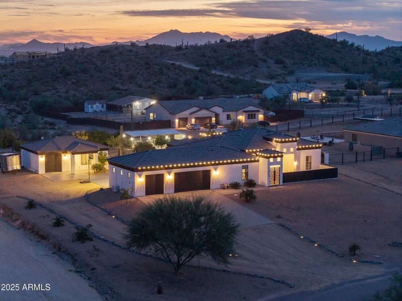 2529 Magma Rd, San Tan Valley, AZ 85144