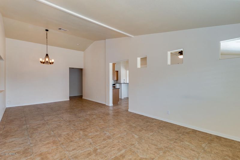 25295 W Heathermoor Dr, Buckeye, AZ 85326