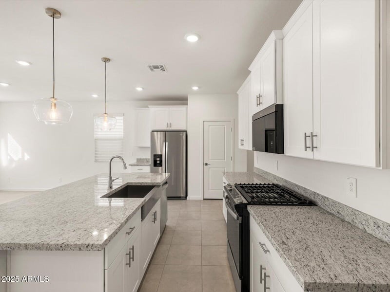 25298 160th Dr, Surprise, AZ 85387