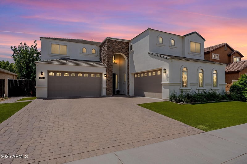 253 Crescent Pl, Chandler, AZ 85249