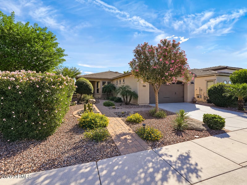 253 E Alcatara Ave, Queen Creek, AZ 85140