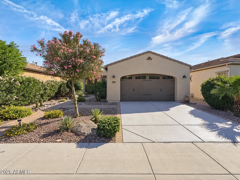 253 E Alcatara Ave, Queen Creek, AZ 85140