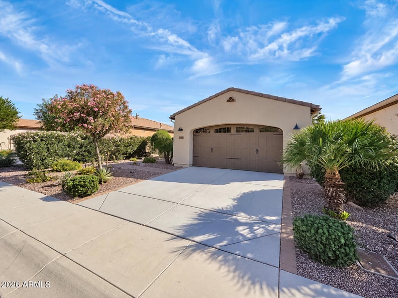 253 E Alcatara Ave, Queen Creek, AZ 85140