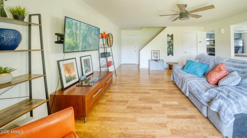 253 E Beck Ln, Phoenix, AZ 85022