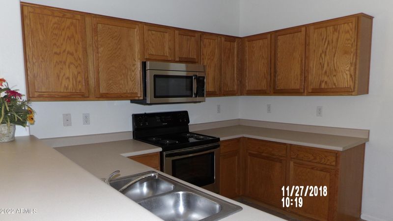 253 E Saddle Way, San Tan Valley, AZ 85143