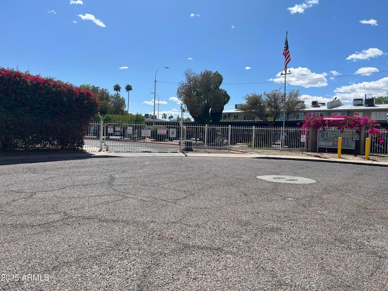 2530 Berridge Ln #E111, Phoenix, AZ 85017