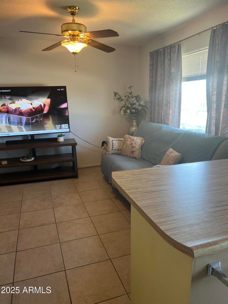 2530 Berridge Ln #E201, Phoenix, AZ 85017