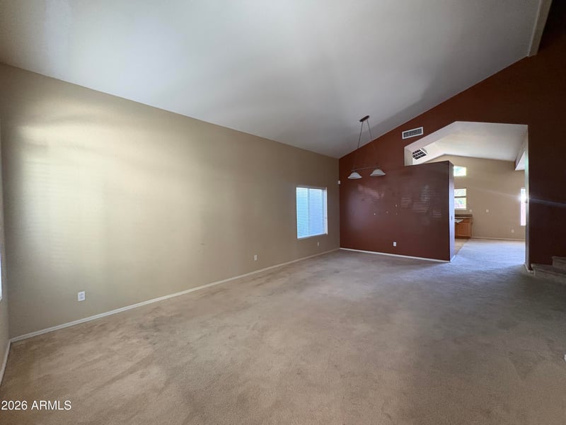 2530 Allens Peak Dr, San Tan Valley, AZ 85144