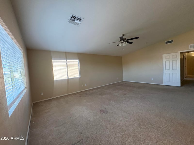 2530 Allens Peak Dr, San Tan Valley, AZ 85144