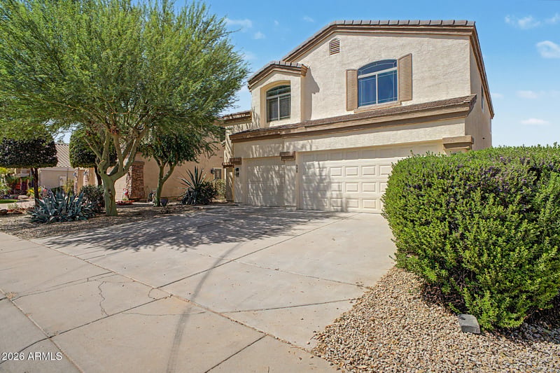 2530 W Allens Peak Dr, San Tan Valley, AZ 85144