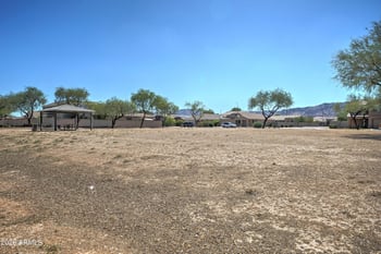 2530 W Carson Rd, Phoenix, AZ 85041
