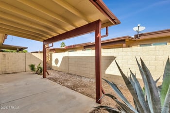 2530 Wagoner Rd, Phoenix, AZ 85032