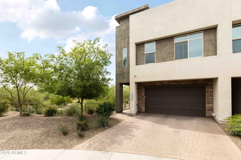 25304 N 19th Ln, Phoenix, AZ 85085