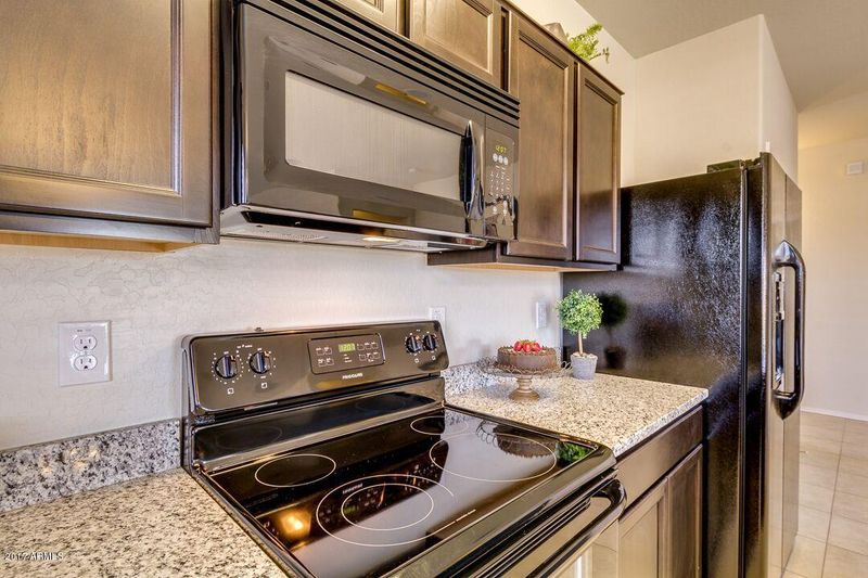 25305 W Carson Dr, Buckeye, AZ 85326