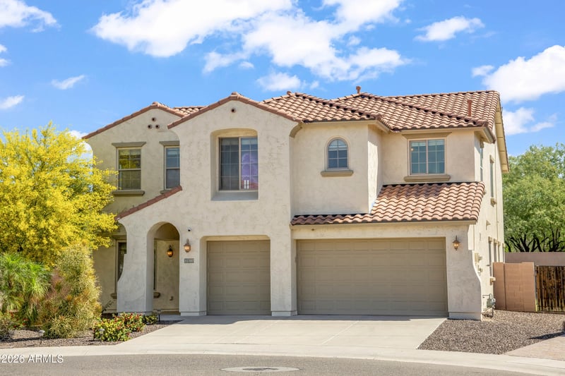 25307 51st Dr, Phoenix, AZ 85083