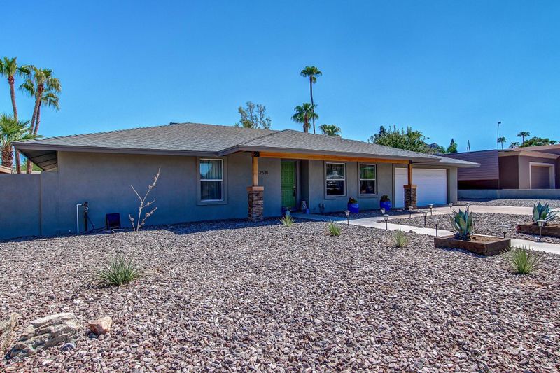 2531 E Christy Dr, Phoenix, AZ 85028