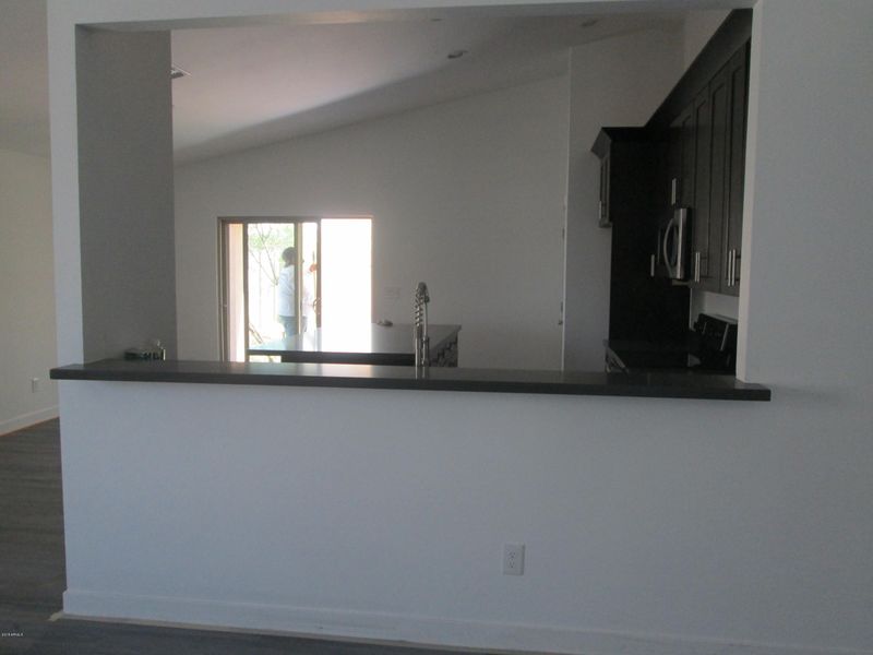 2531 E Jones Ave, Phoenix, AZ 85040