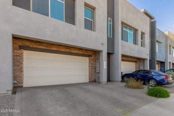 25318 19th Dr, Phoenix, AZ 85085