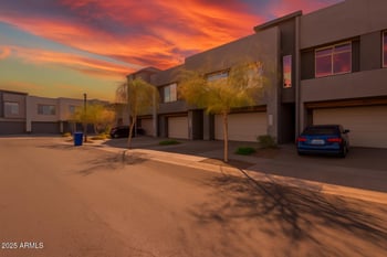 25318 19th Dr, Phoenix, AZ 85085