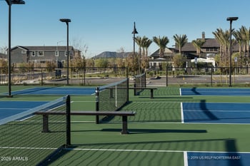 25318 19th Dr, Phoenix, AZ 85085