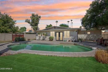 2532 26th St, Phoenix, AZ 85008