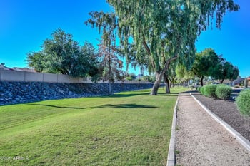 2532 Bluefield Ave, Phoenix, AZ 85032