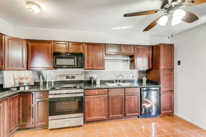 2532 E Mcarthur Dr, Tempe, AZ 85288