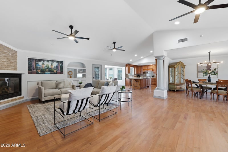 2532 E Pueblo Ave, Mesa, AZ 85204