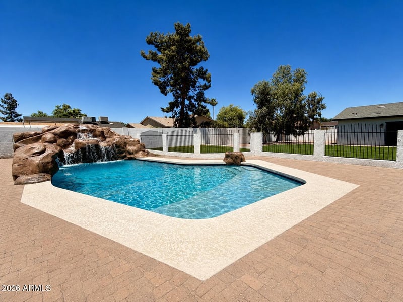 2532 E Pueblo Ave, Mesa, AZ 85204