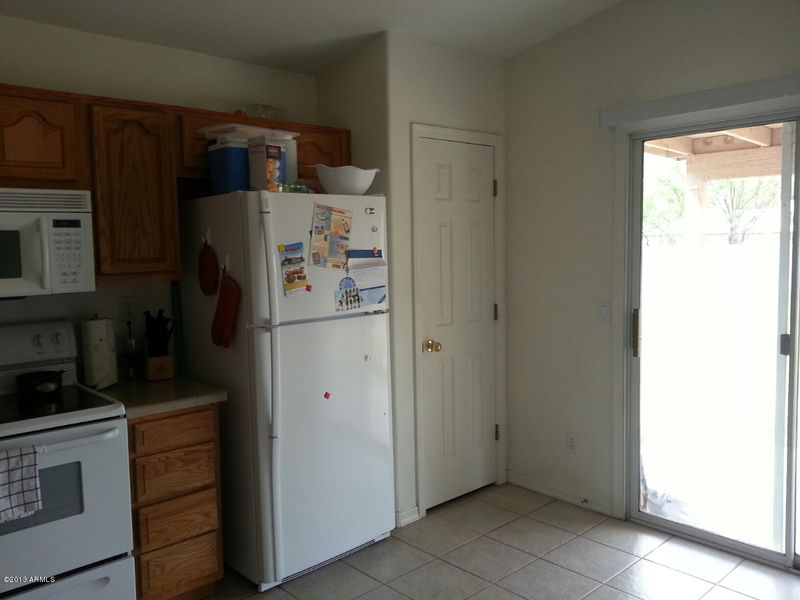 2532 E Victory Dr, Tempe, AZ 85288