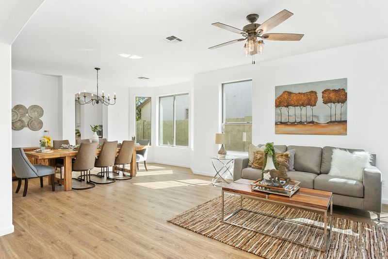 2532 W Saint Kateri Dr, Phoenix, AZ 85041