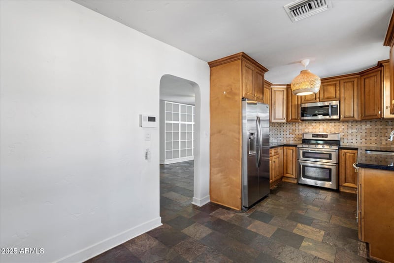2533 12th St, Phoenix, AZ 85006