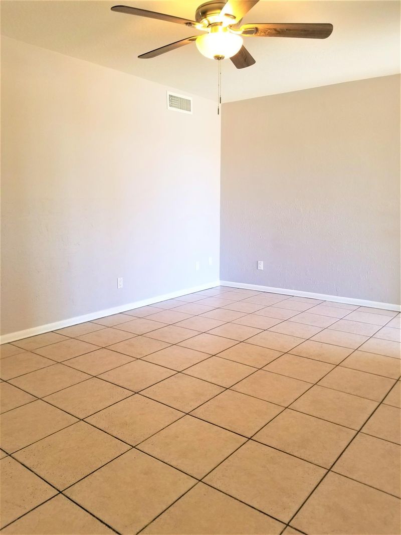 2533 N 58th Ave, Phoenix, AZ 85035