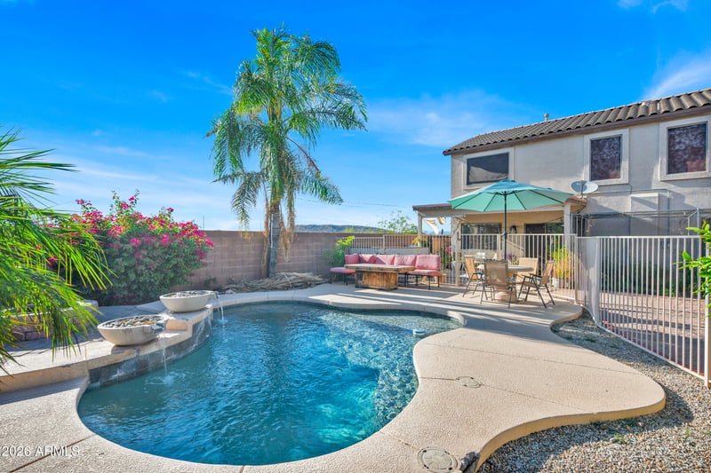 2533 Big Oak St, Phoenix, AZ 85085