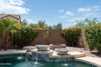 2533 W Big Oak St, Phoenix, AZ 85085