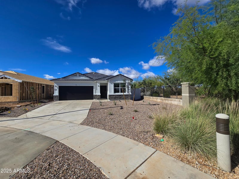 25332 184th Ln, Wittmann, AZ 85361