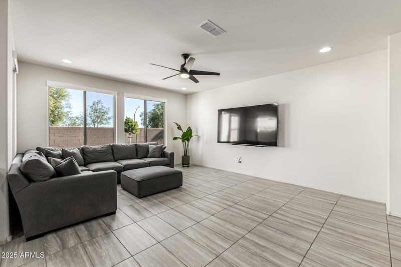 25337 163rd Dr, Surprise, AZ 85387