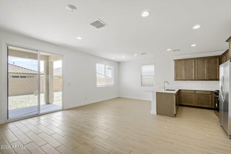 25339 175th Ave, Surprise, AZ 85387