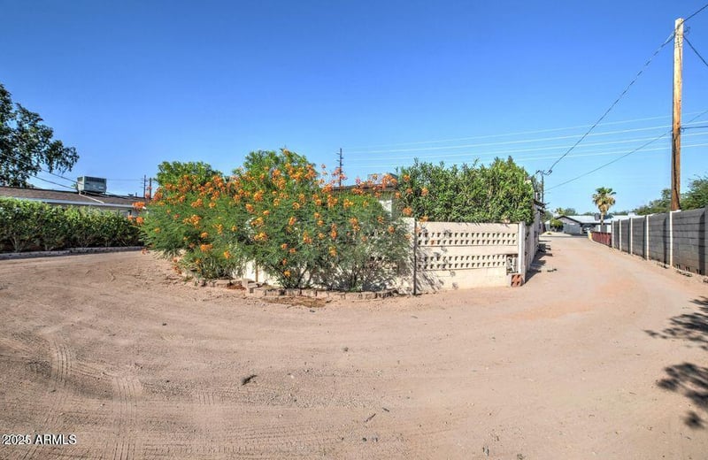 2534 52nd St #21, Phoenix, AZ 85008
