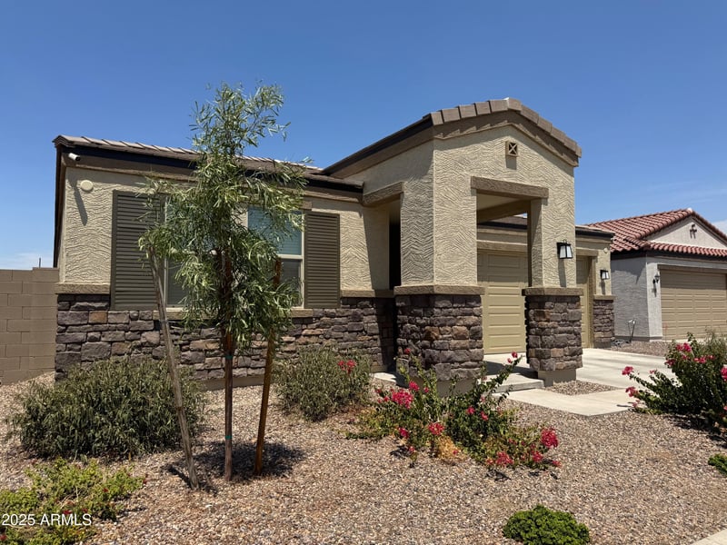 2534 Chanute Ps, Phoenix, AZ 85041