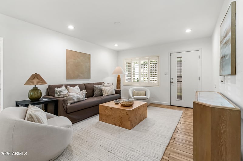 2534 E Meadowbrook Ave, Phoenix, AZ 85016
