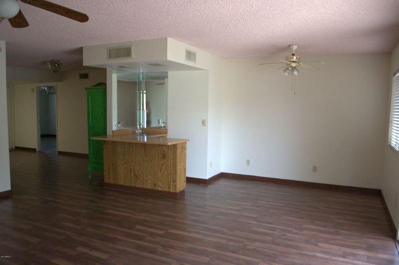 2534 E Wagoner Rd, Phoenix, AZ 85032