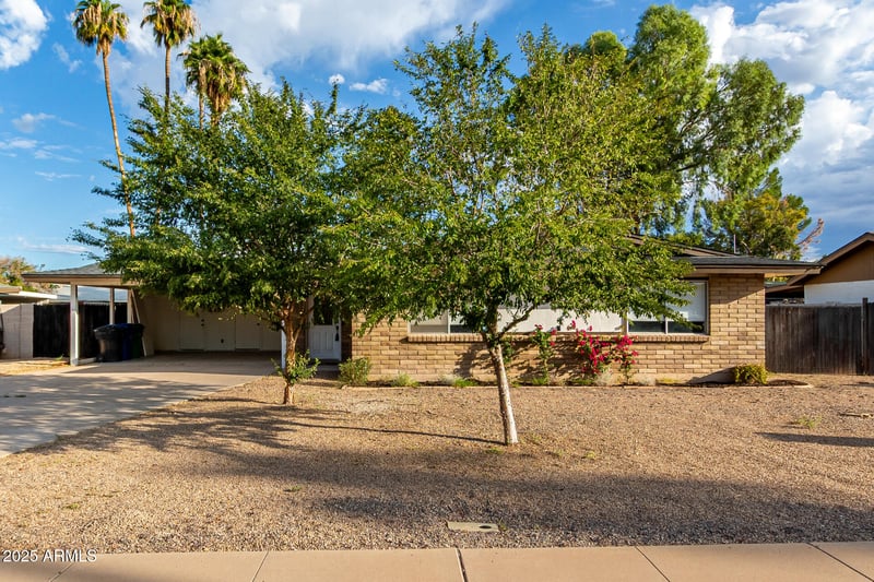 2534 Fairfield St, Mesa, AZ 85213