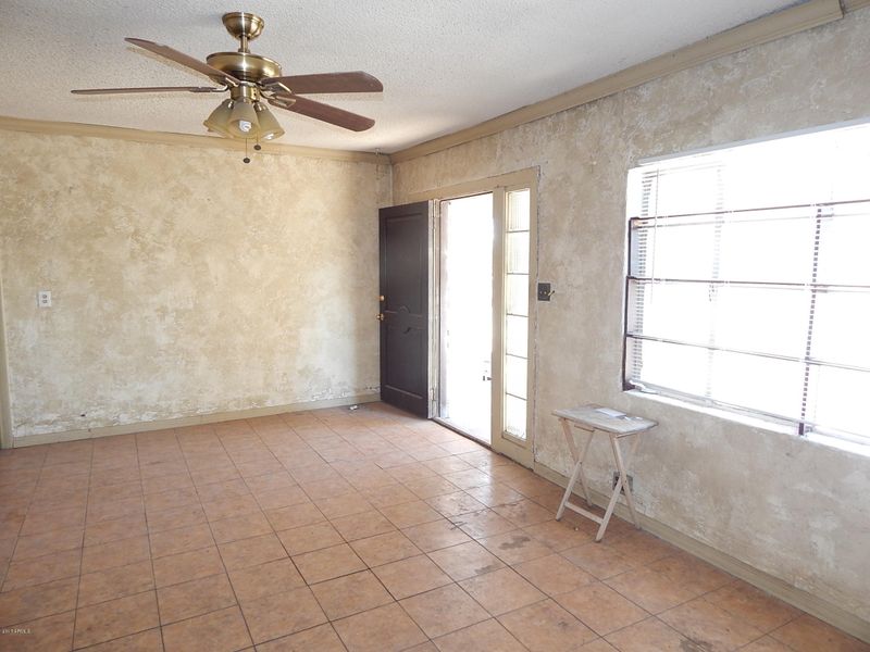 2534 N 8th St, Phoenix, AZ 85006