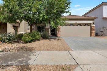 2534 Woburn Ln, Phoenix, AZ 85085