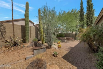 2534 Woburn Ln, Phoenix, AZ 85085